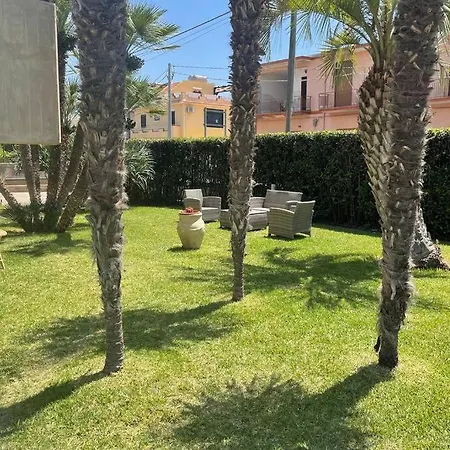 La Taverna Della Loggia Avola Exterior photo